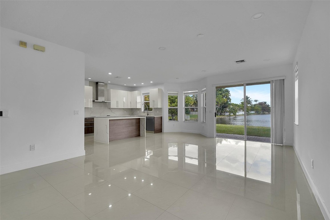 RIVIERA ISLES II - Residential