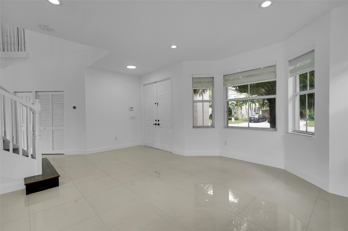 RIVIERA ISLES II - Residential