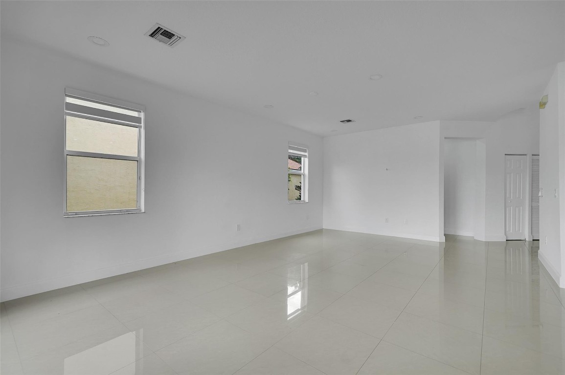 RIVIERA ISLES II - Residential