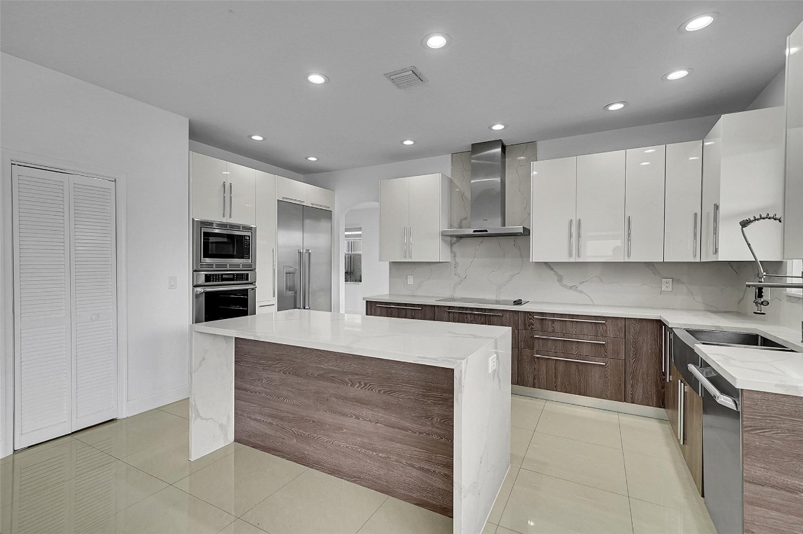 RIVIERA ISLES II - Residential