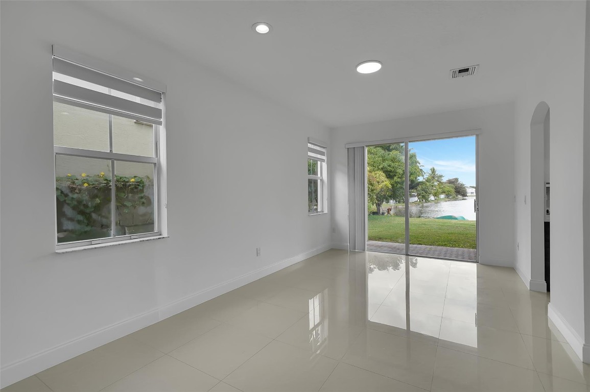 RIVIERA ISLES II - Residential