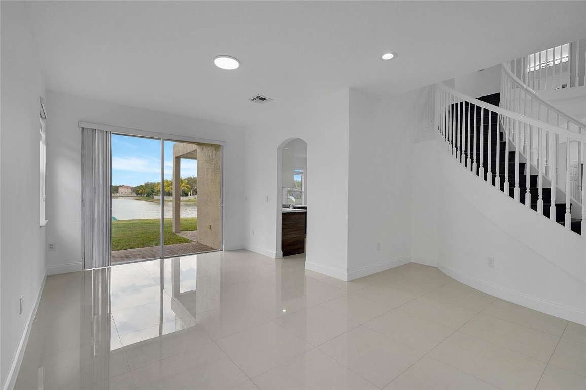 RIVIERA ISLES II - Residential