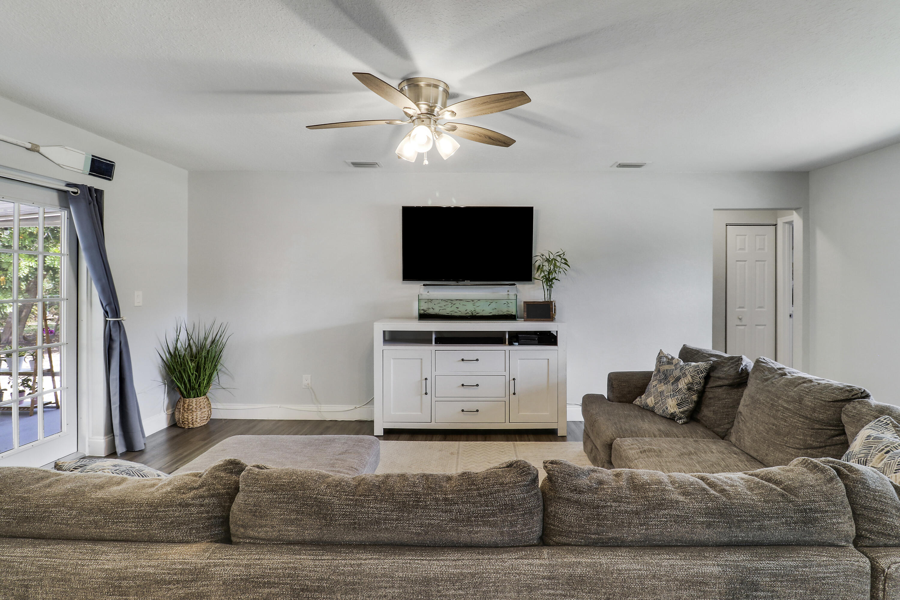 ROSEWOOD SCHOOL SUBDIVISION - Residential