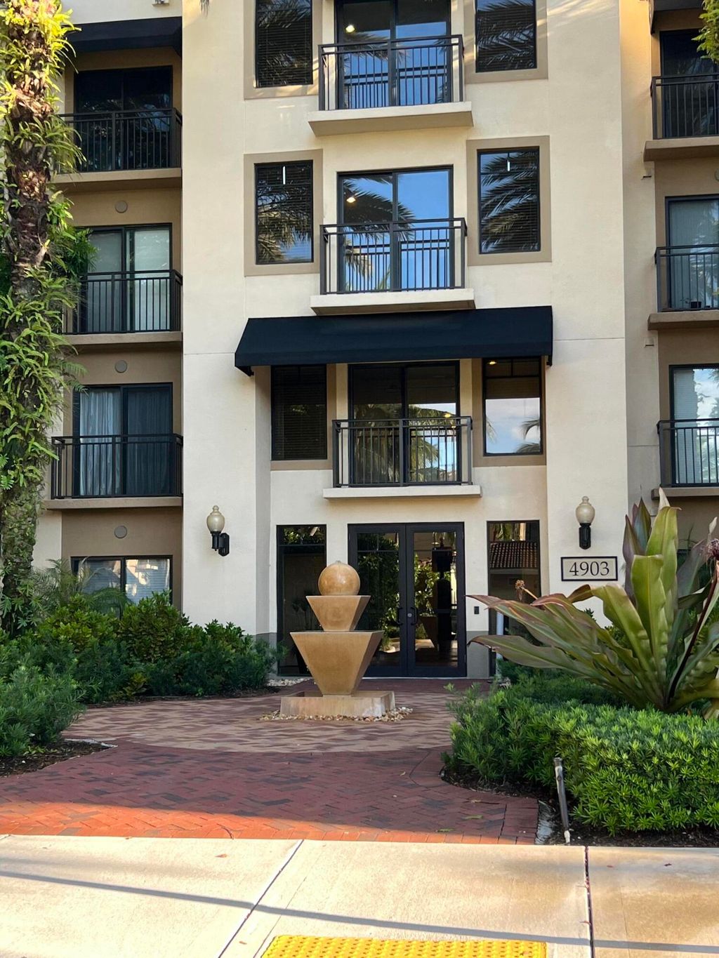 Photo of 4903 Midtown Lane #3421, Palm Beach Gardens, FL 33418 (MLS # R10939669)