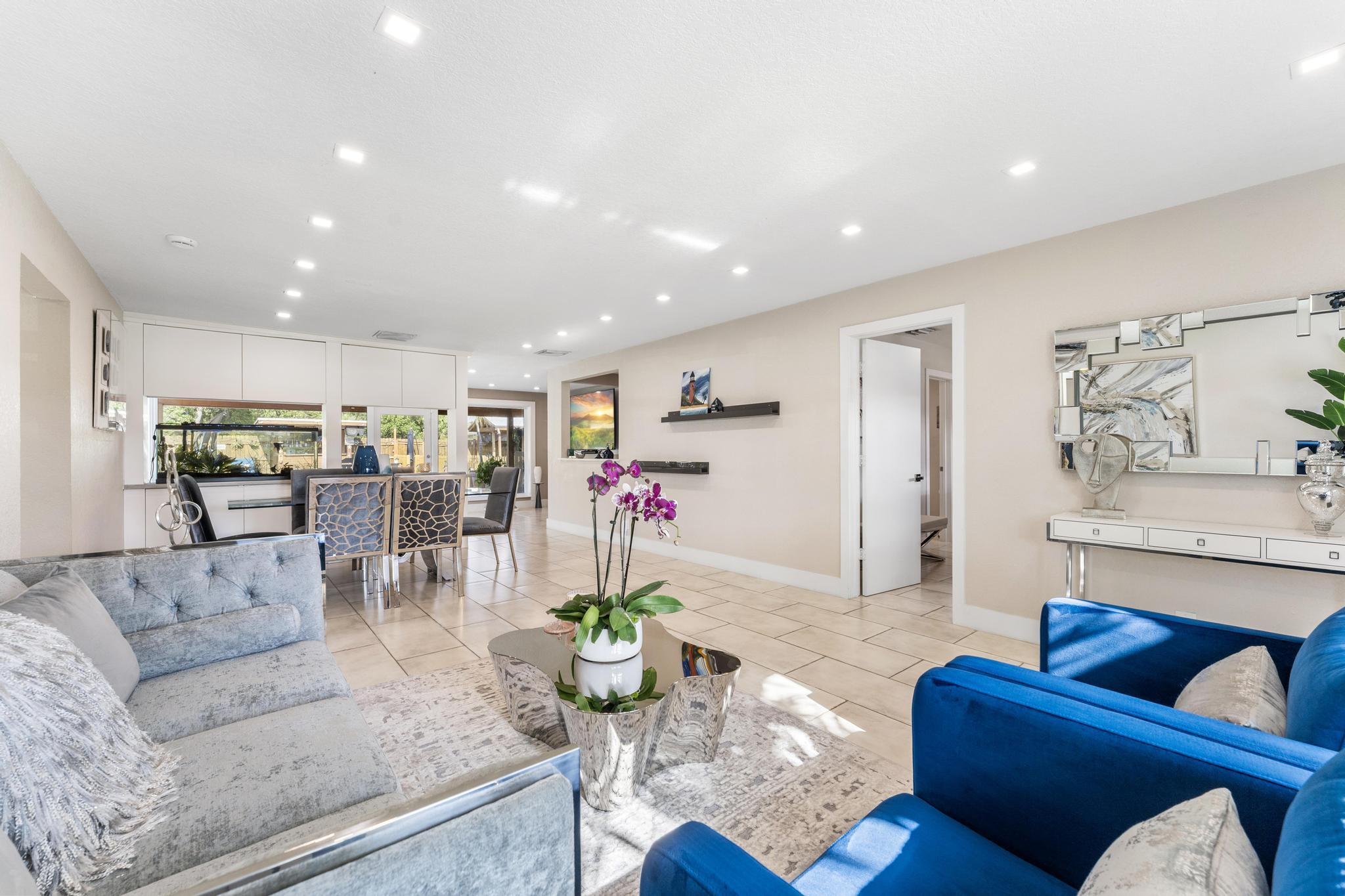 LAKE CLARKE NORTH - Residential