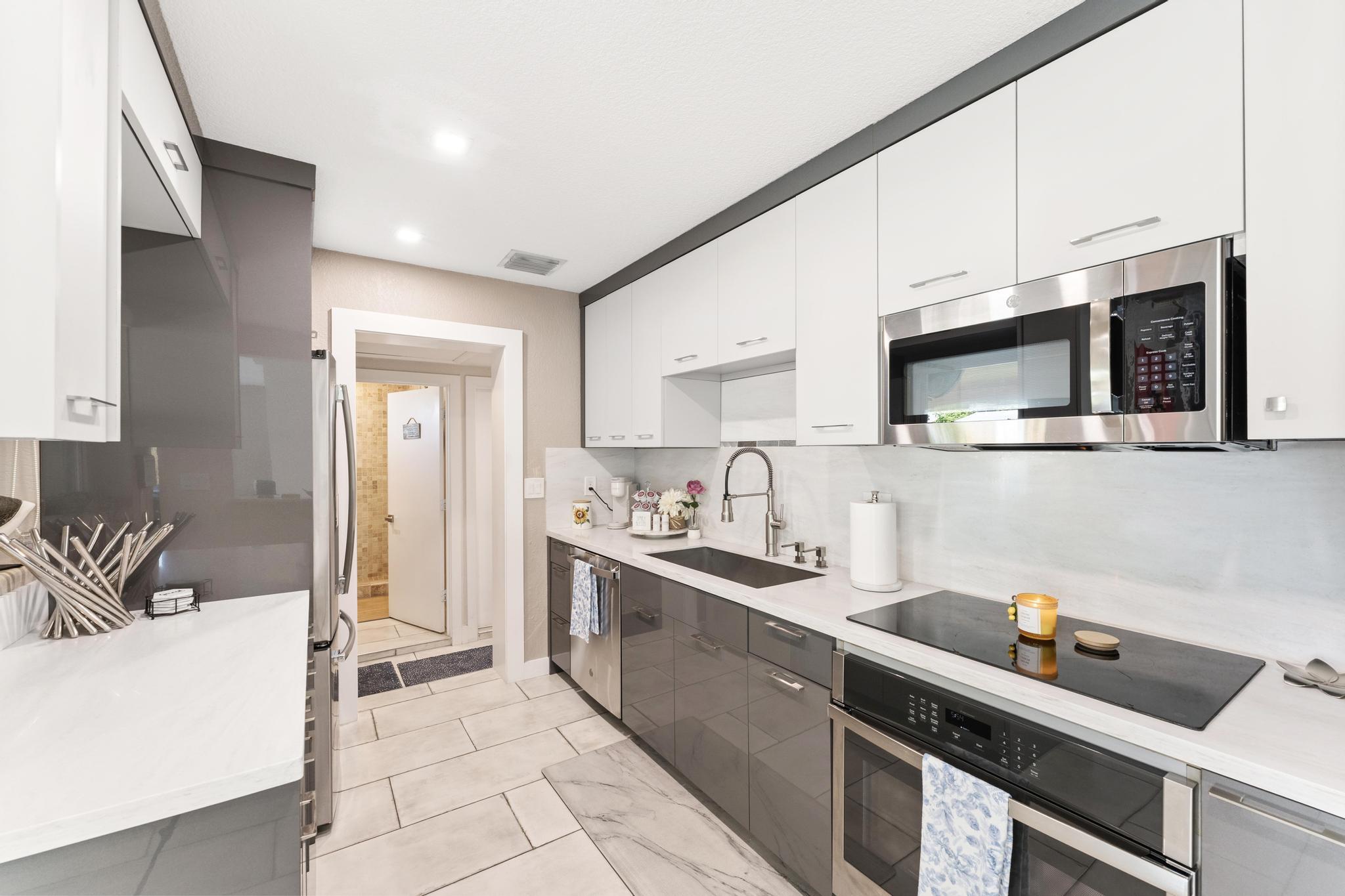 LAKE CLARKE NORTH - Residential