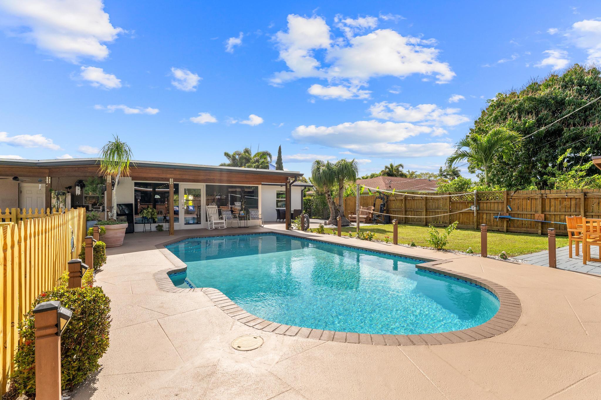 LAKE CLARKE NORTH - Residential