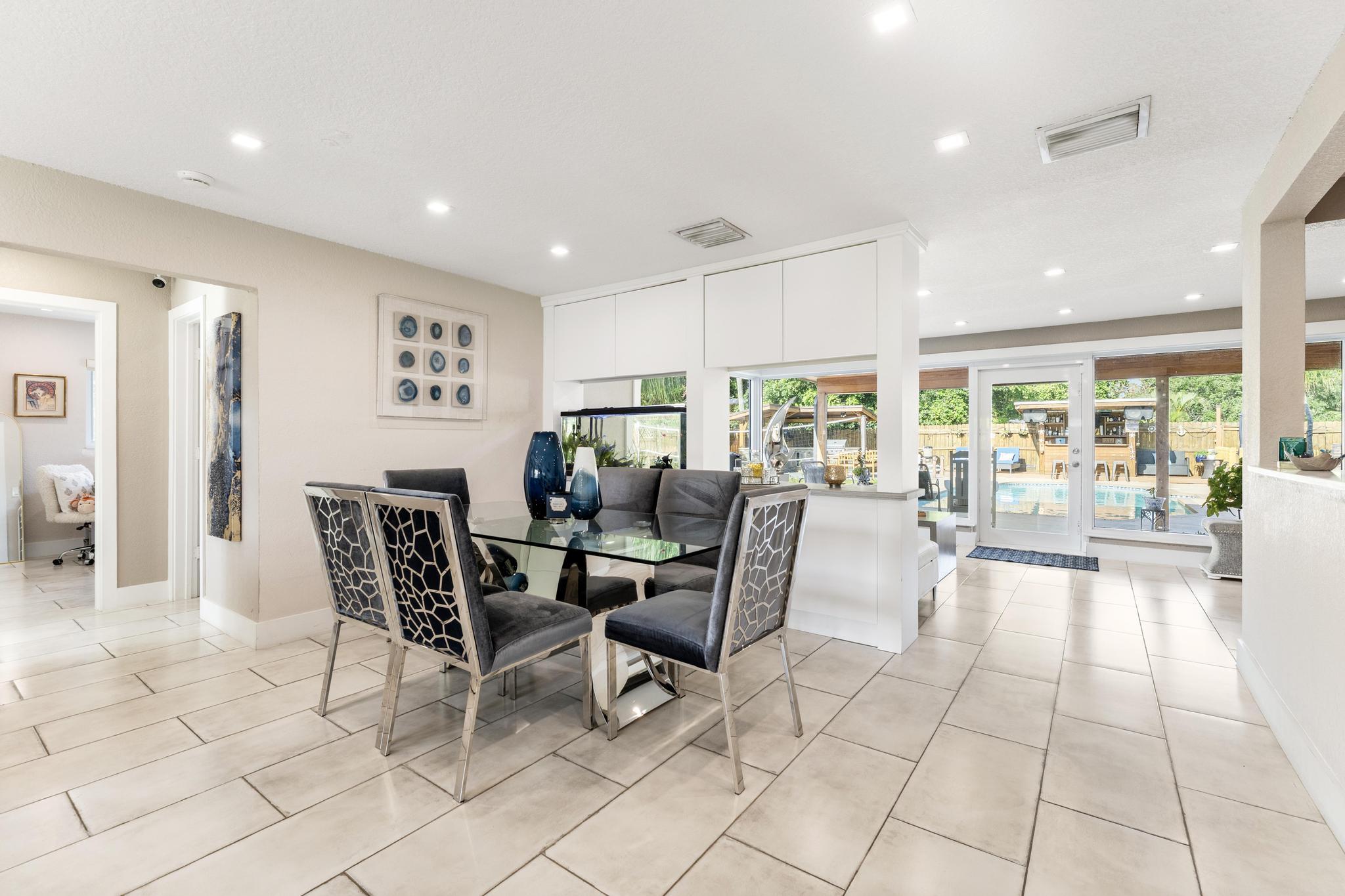 LAKE CLARKE NORTH - Residential