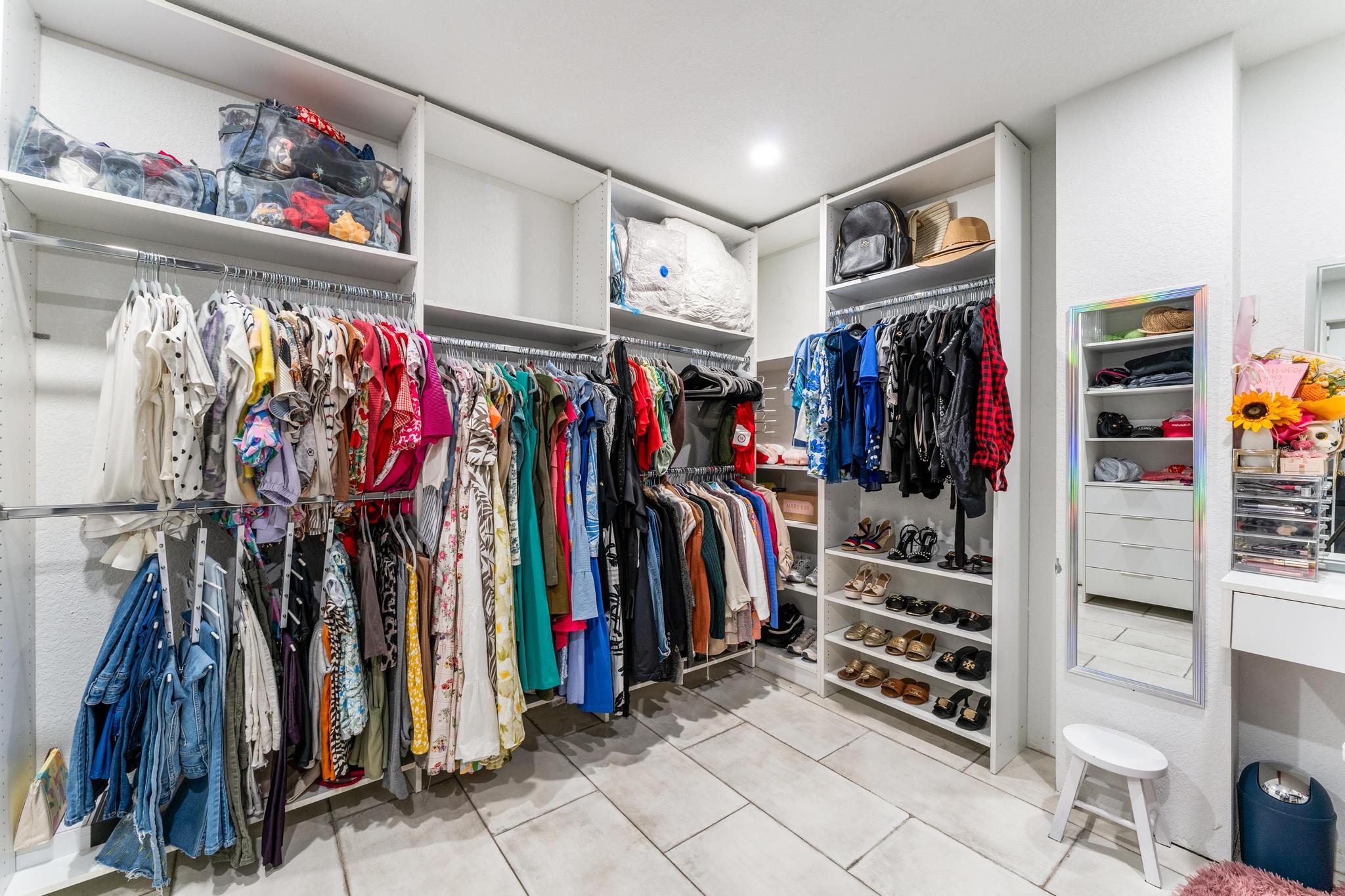 LAKE CLARKE NORTH - Residential