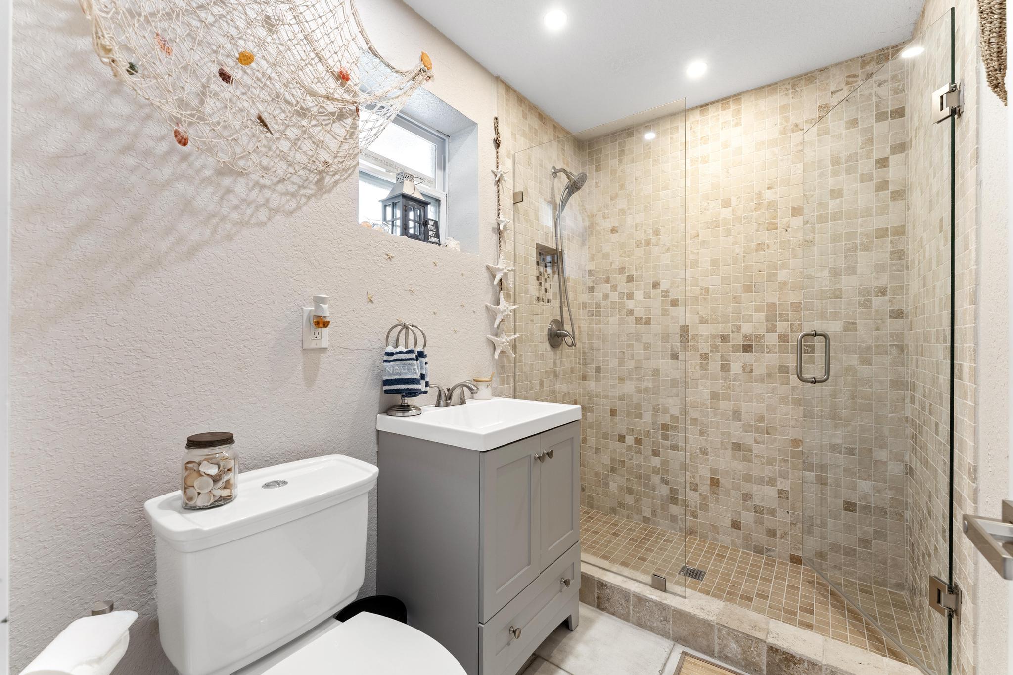 LAKE CLARKE NORTH - Residential