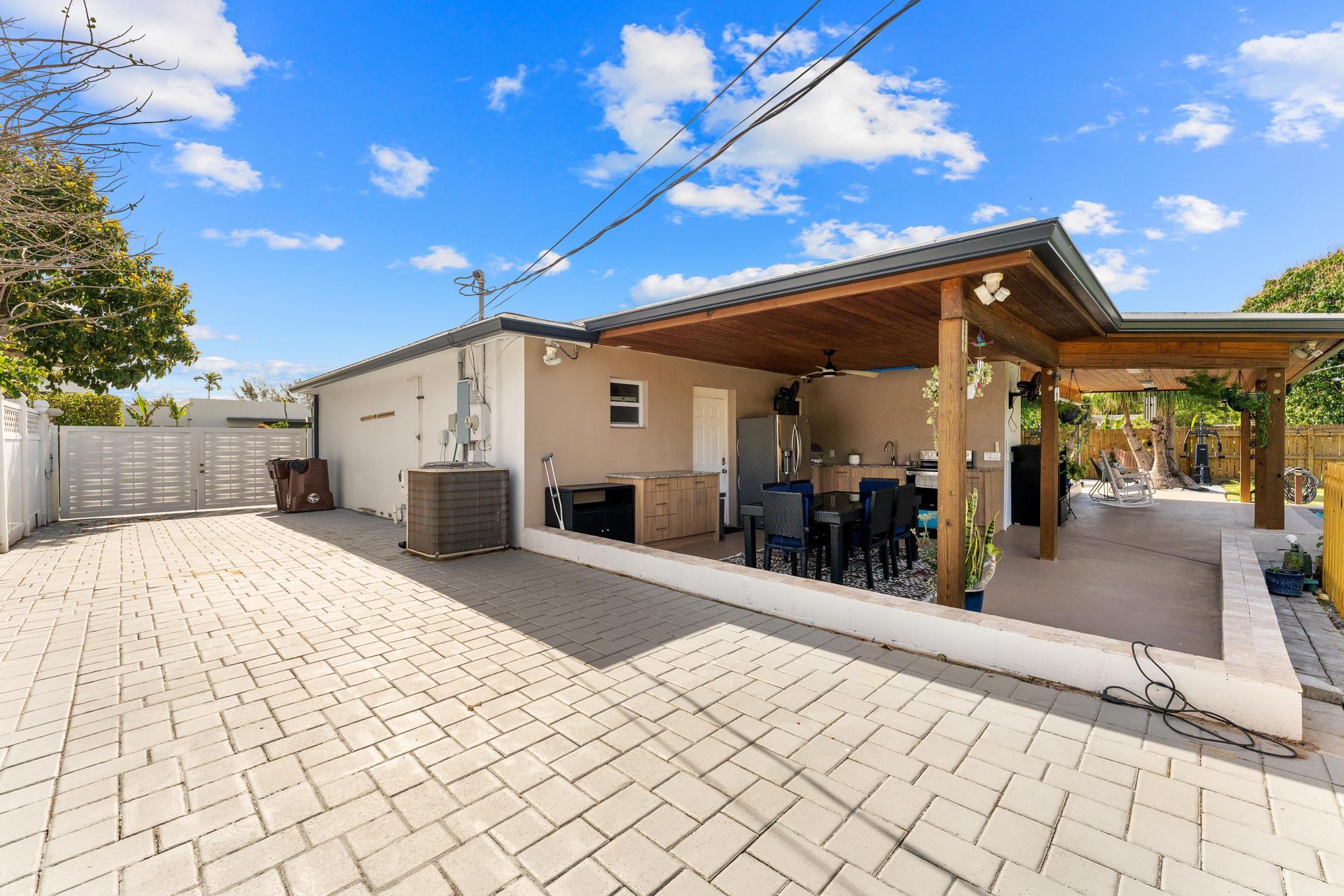 LAKE CLARKE NORTH - Residential