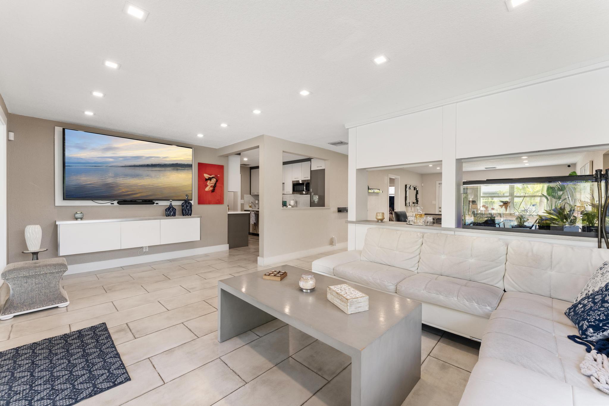 LAKE CLARKE NORTH - Residential