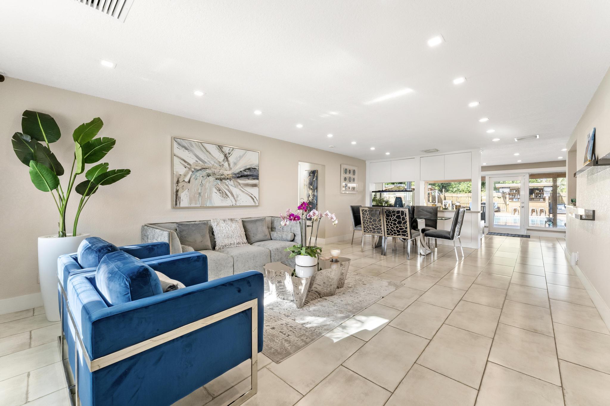 LAKE CLARKE NORTH - Residential