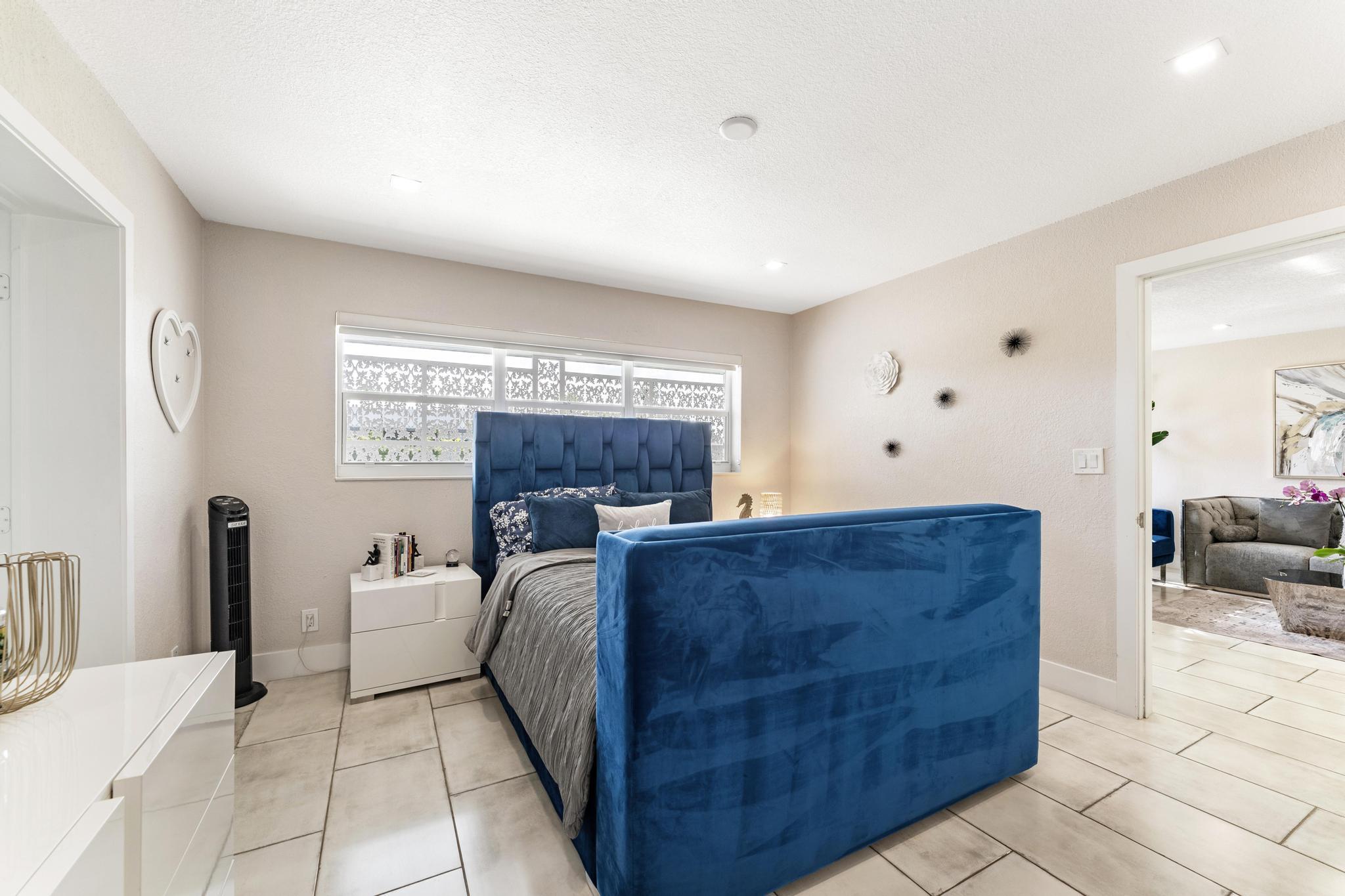 LAKE CLARKE NORTH - Residential