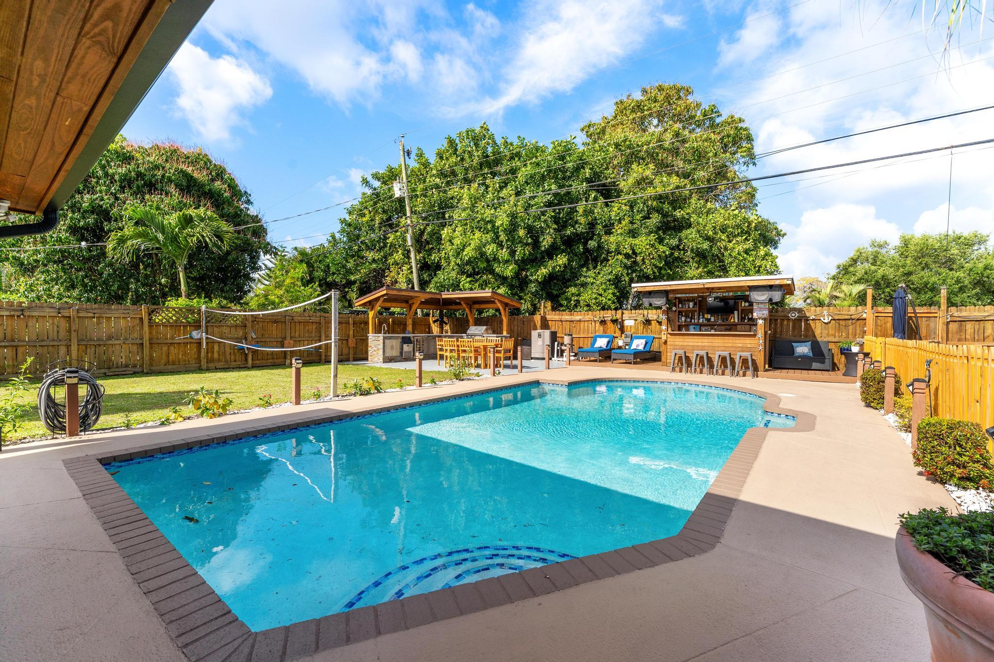 LAKE CLARKE NORTH - Residential