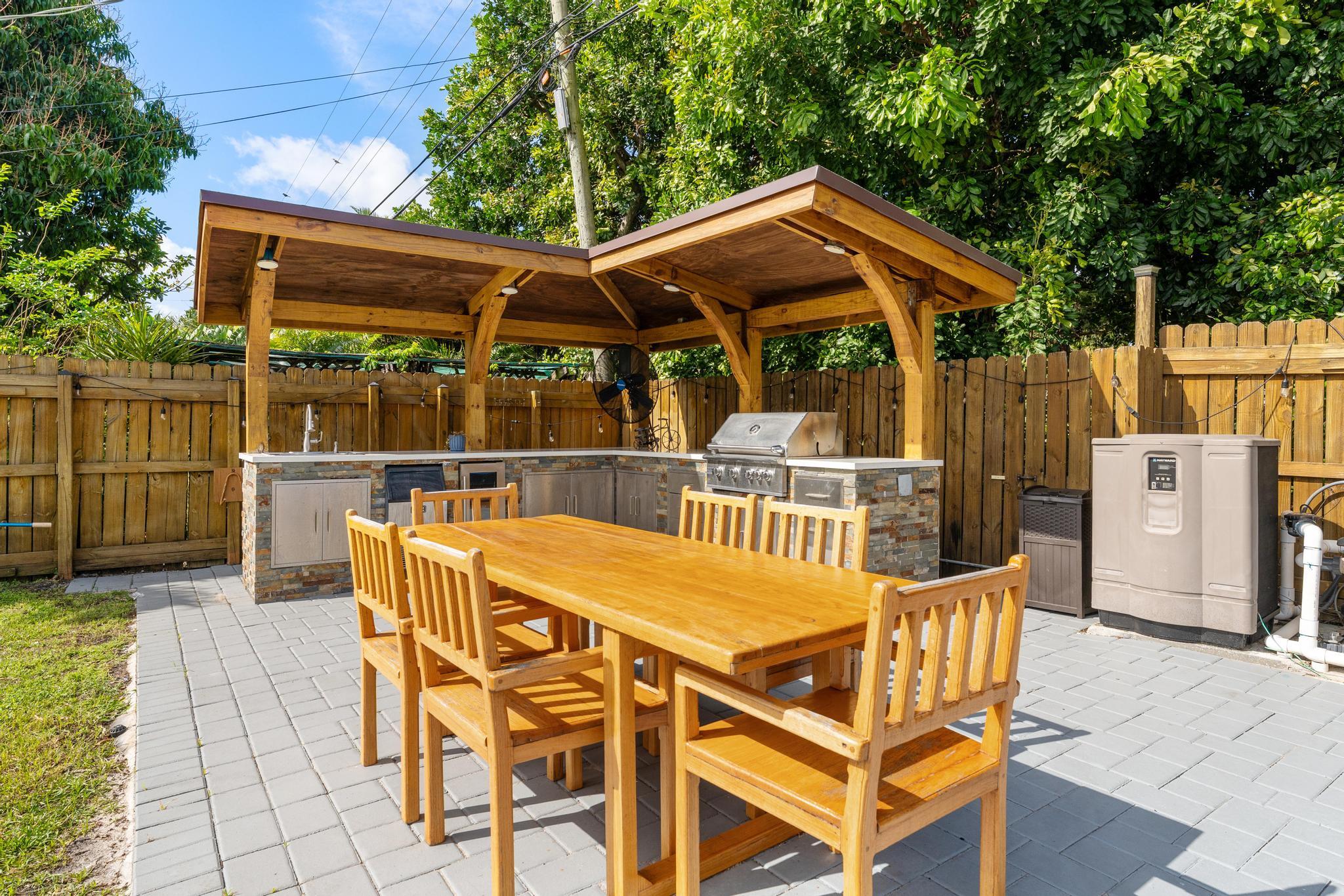 LAKE CLARKE NORTH - Residential