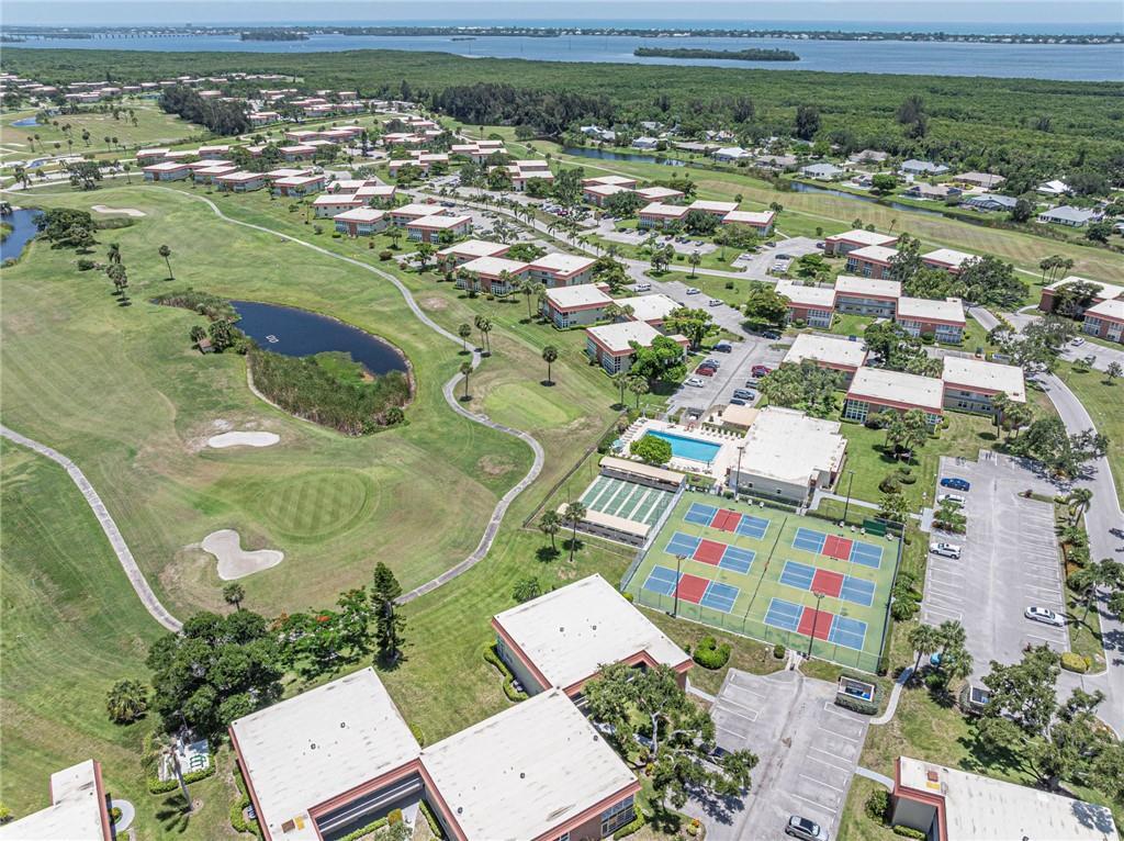 VISTA ROYALE PHASE IV BLDGS 83-111 - Residential