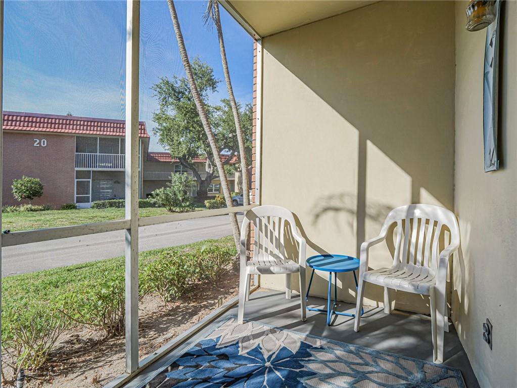 VISTA ROYALE PHASE IV BLDGS 83-111 - Residential