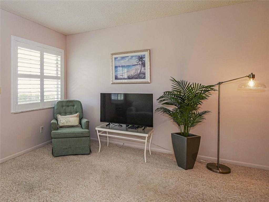 VISTA ROYALE PHASE IV BLDGS 83-111 - Residential