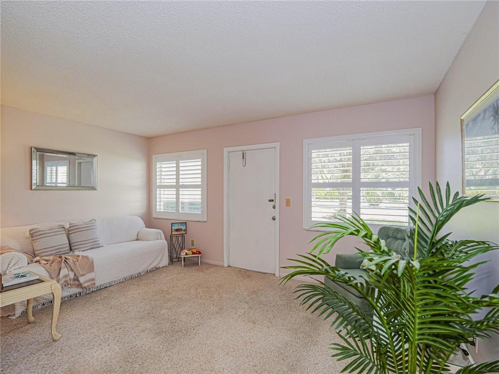 VISTA ROYALE PHASE IV BLDGS 83-111 - Residential