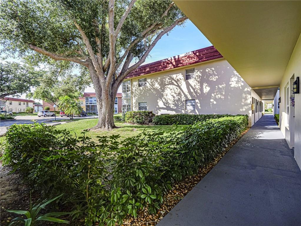 VISTA ROYALE PHASE IV BLDGS 83-111 - Residential