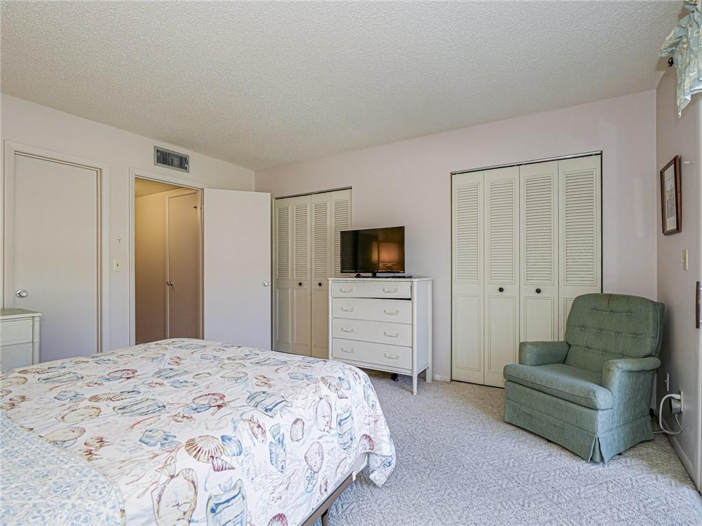 VISTA ROYALE PHASE IV BLDGS 83-111 - Residential