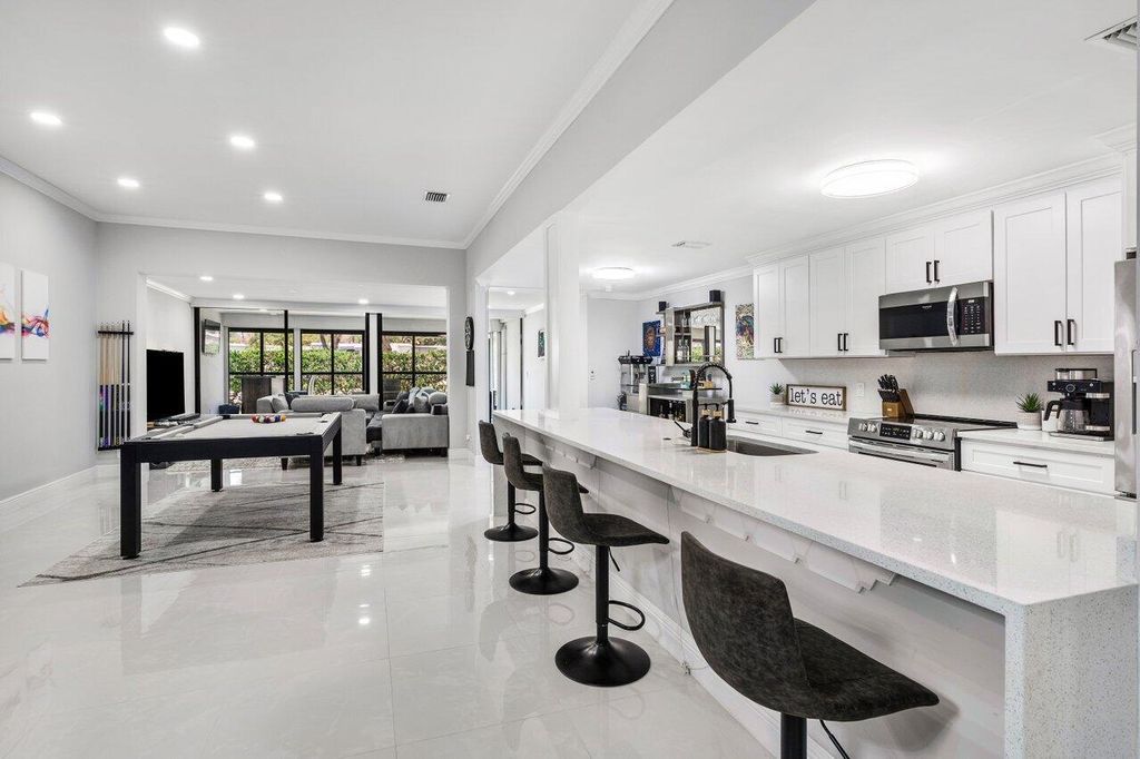 Photo of 6727 Palermo Way, Lake Worth, FL 33467 (MLS # R11101306)