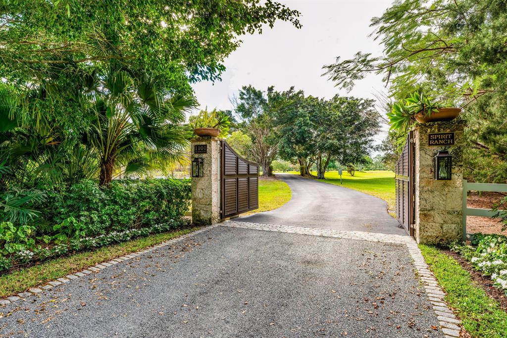 RANCH COLONY - Residential