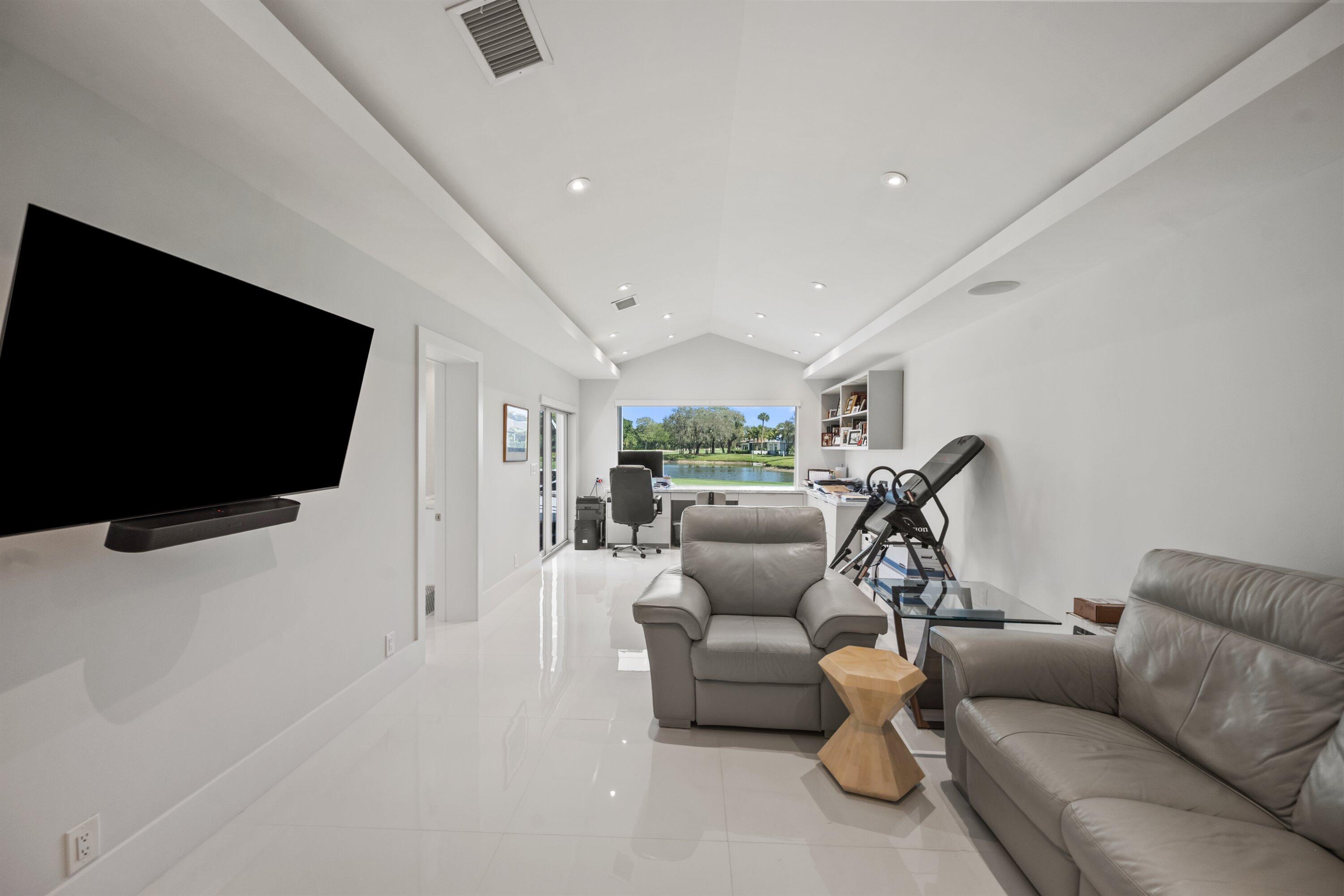 DEL-AIRE GOLF CLUB SECOND ADD - Residential