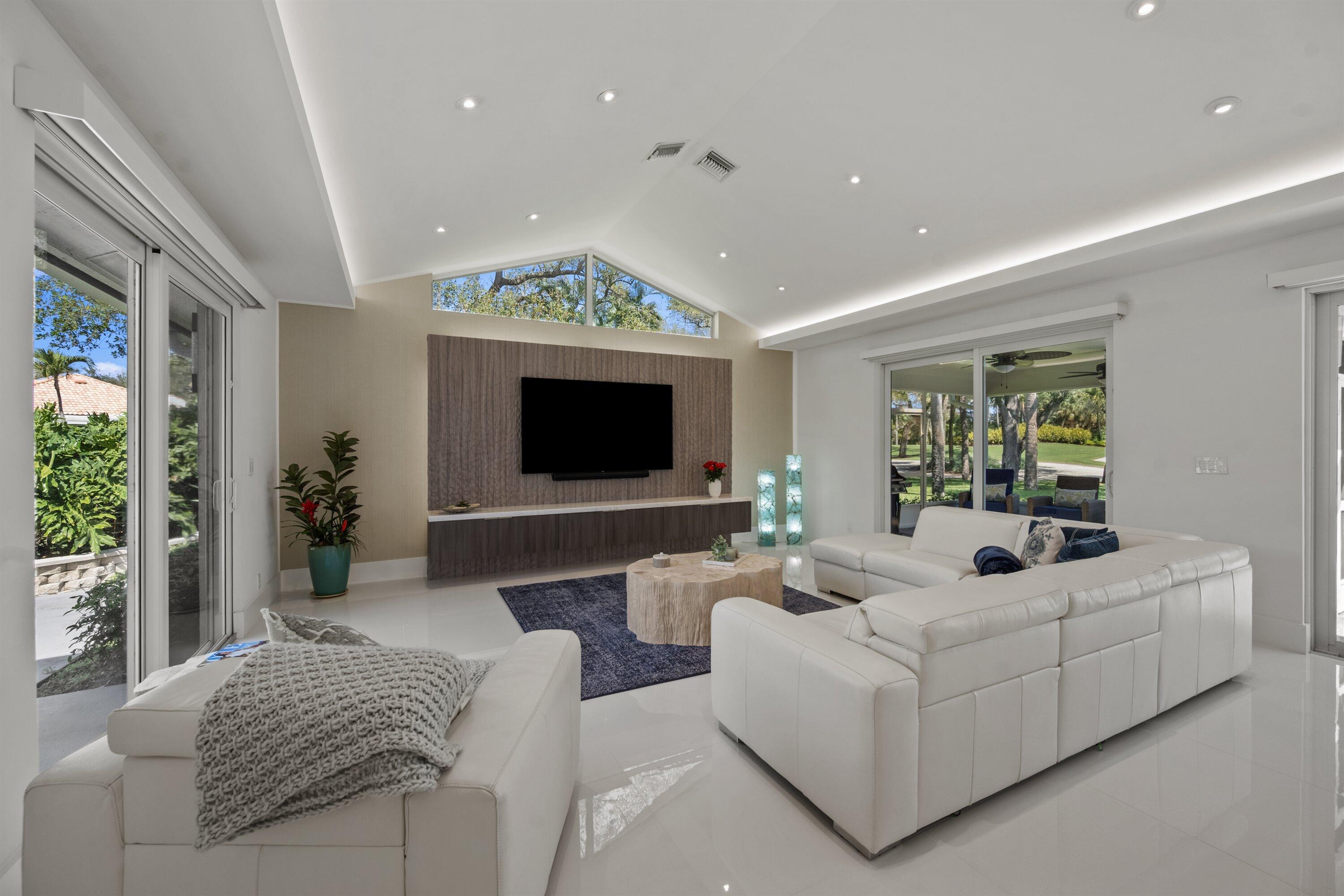 DEL-AIRE GOLF CLUB SECOND ADD - Residential