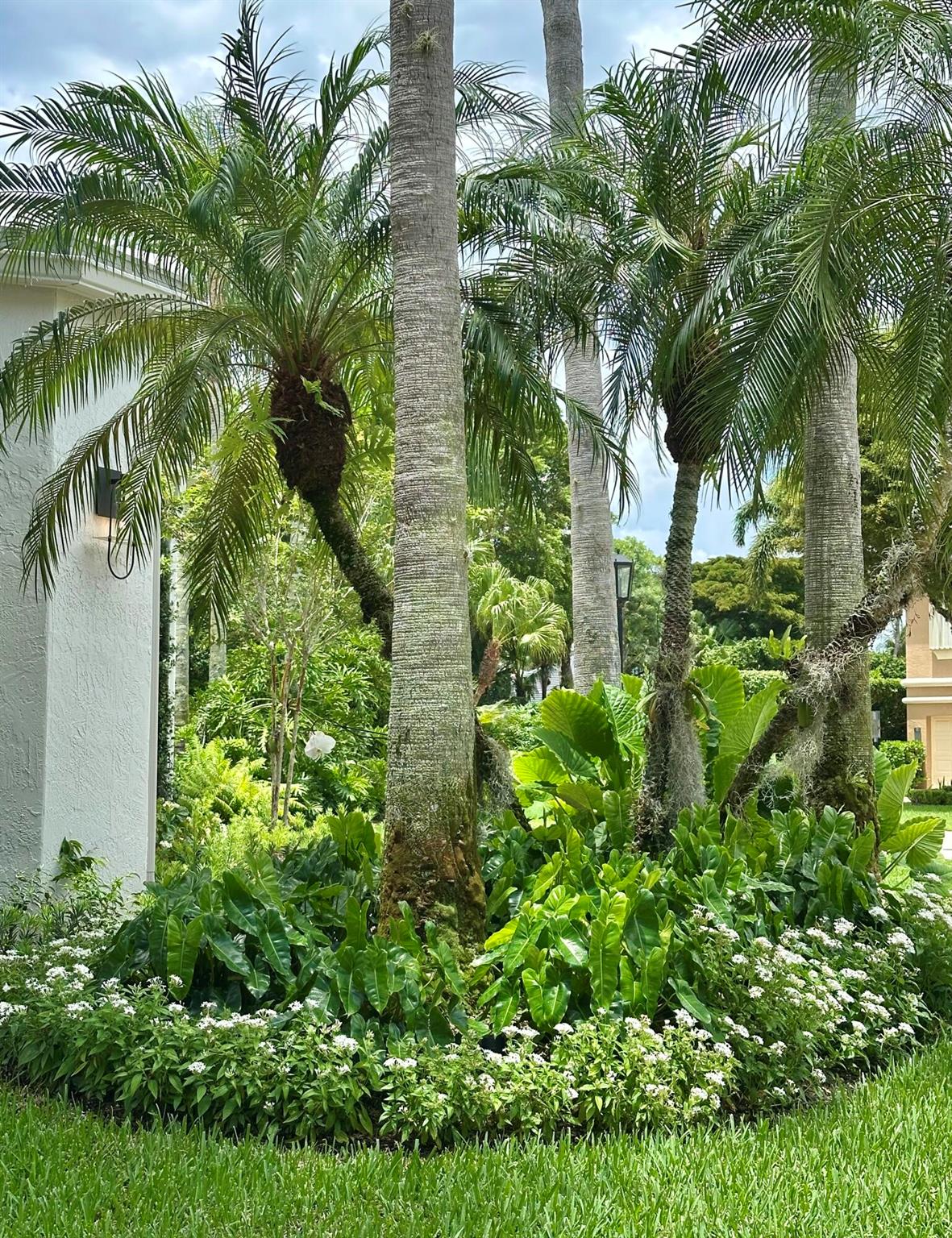 126 Sunset Cove Lane, Palm Beach Gardens, FL, 33418/$1,975,000 2 126 Sunset Cove Lane