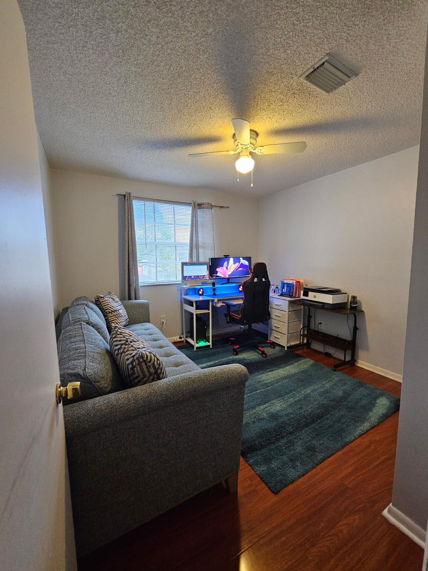 PEMBROKE LAKES SECTION EIGHT - Residential