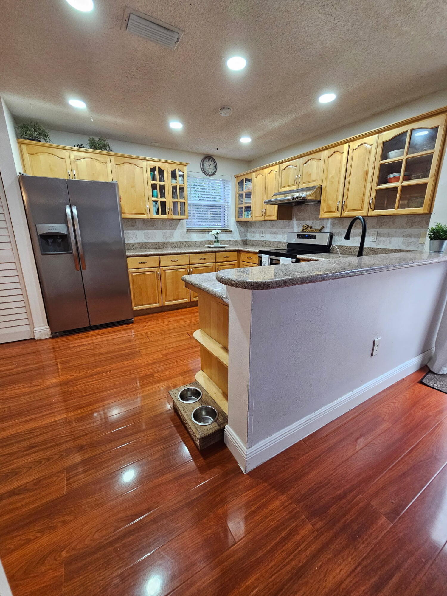 PEMBROKE LAKES SECTION EIGHT - Residential