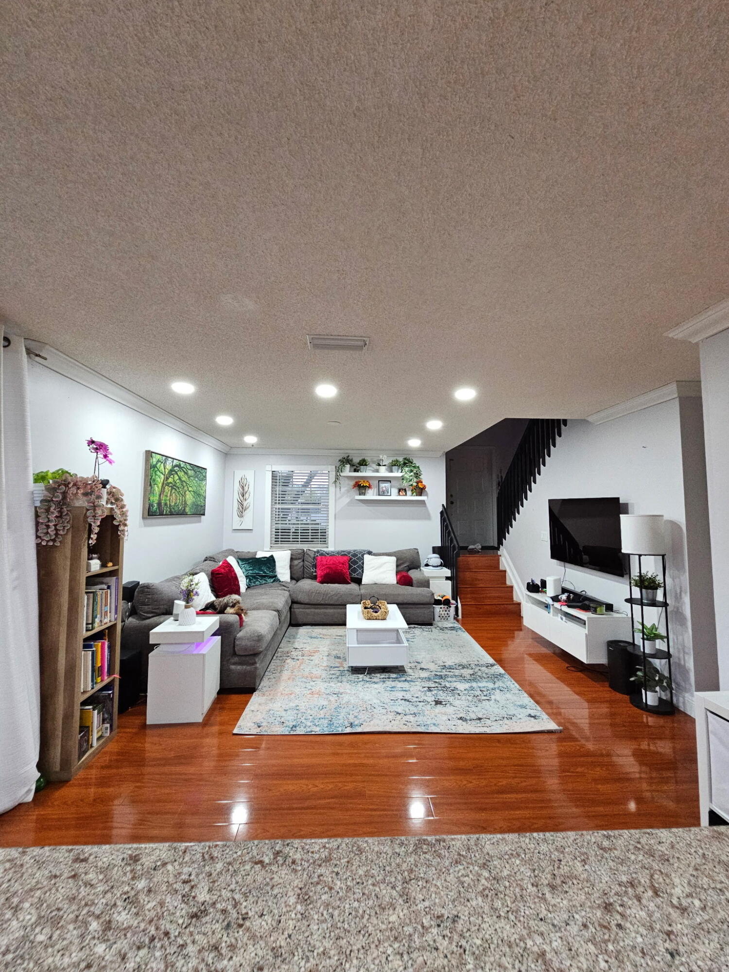 PEMBROKE LAKES SECTION EIGHT - Residential