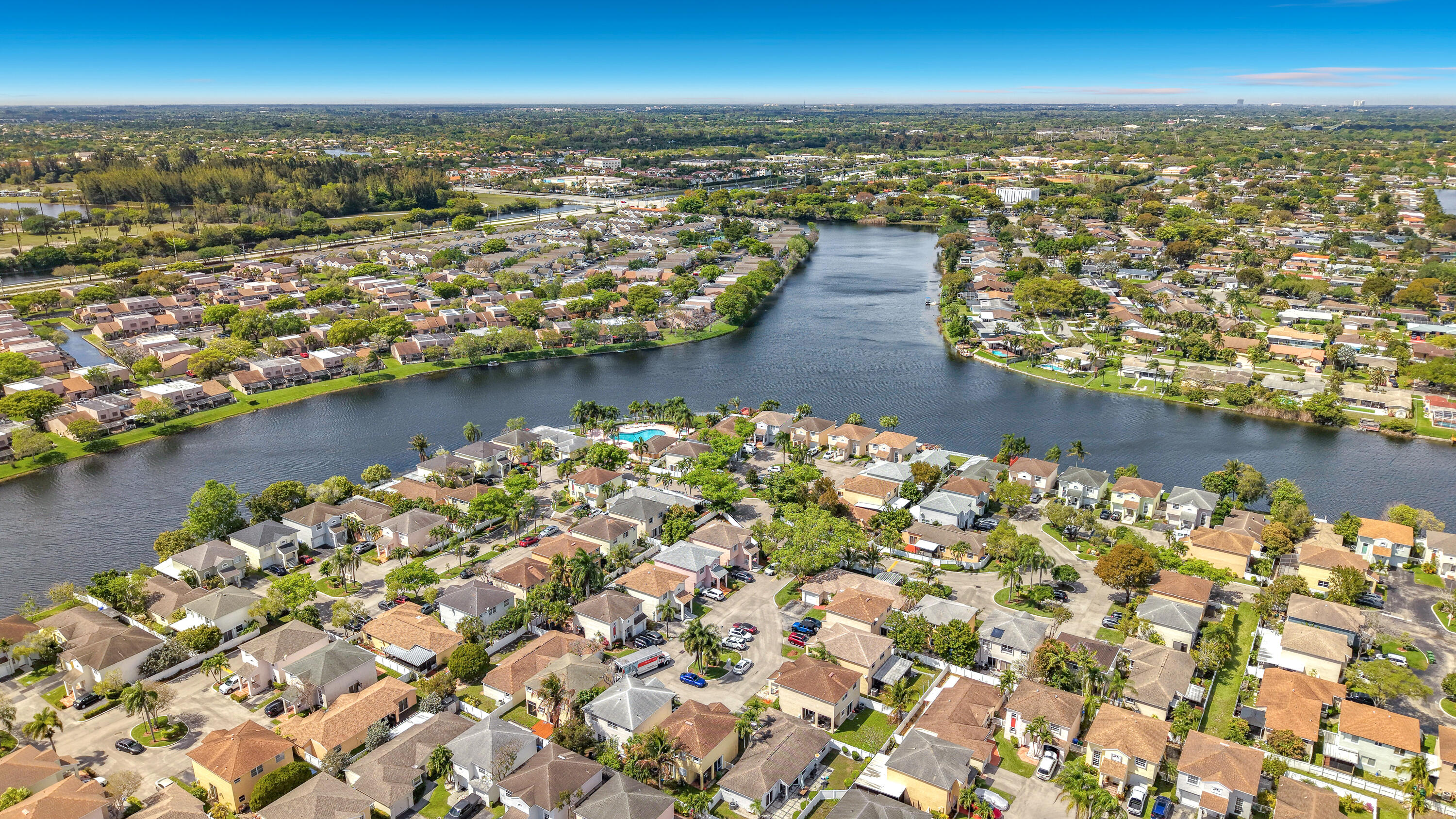 PEMBROKE LAKES SECTION EIGHT - Residential