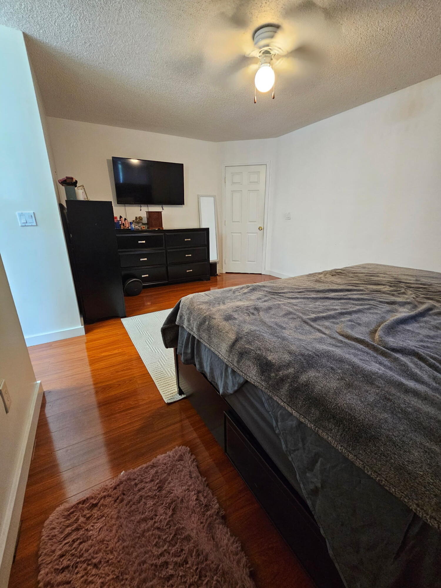 PEMBROKE LAKES SECTION EIGHT - Residential