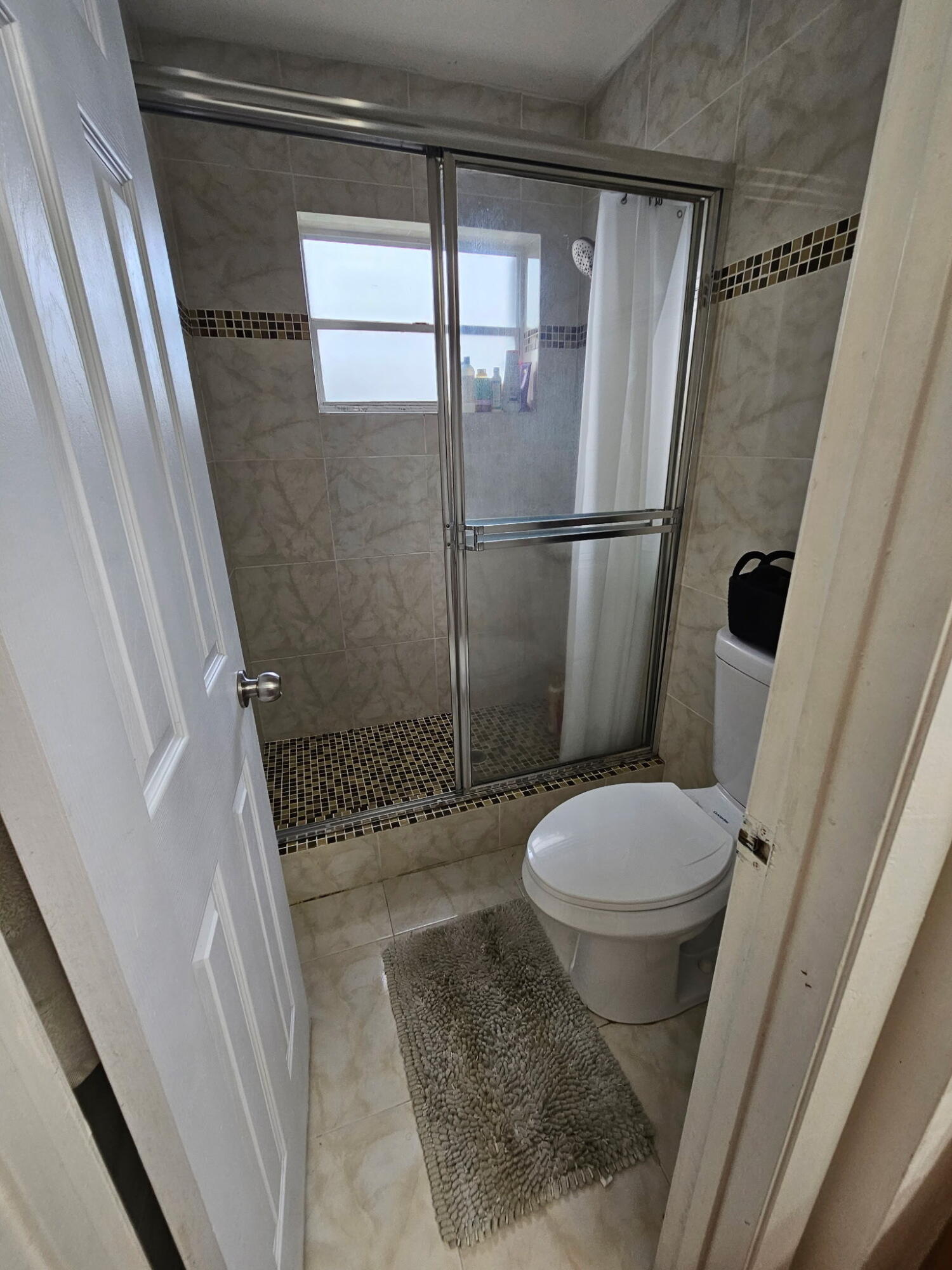 PEMBROKE LAKES SECTION EIGHT - Residential