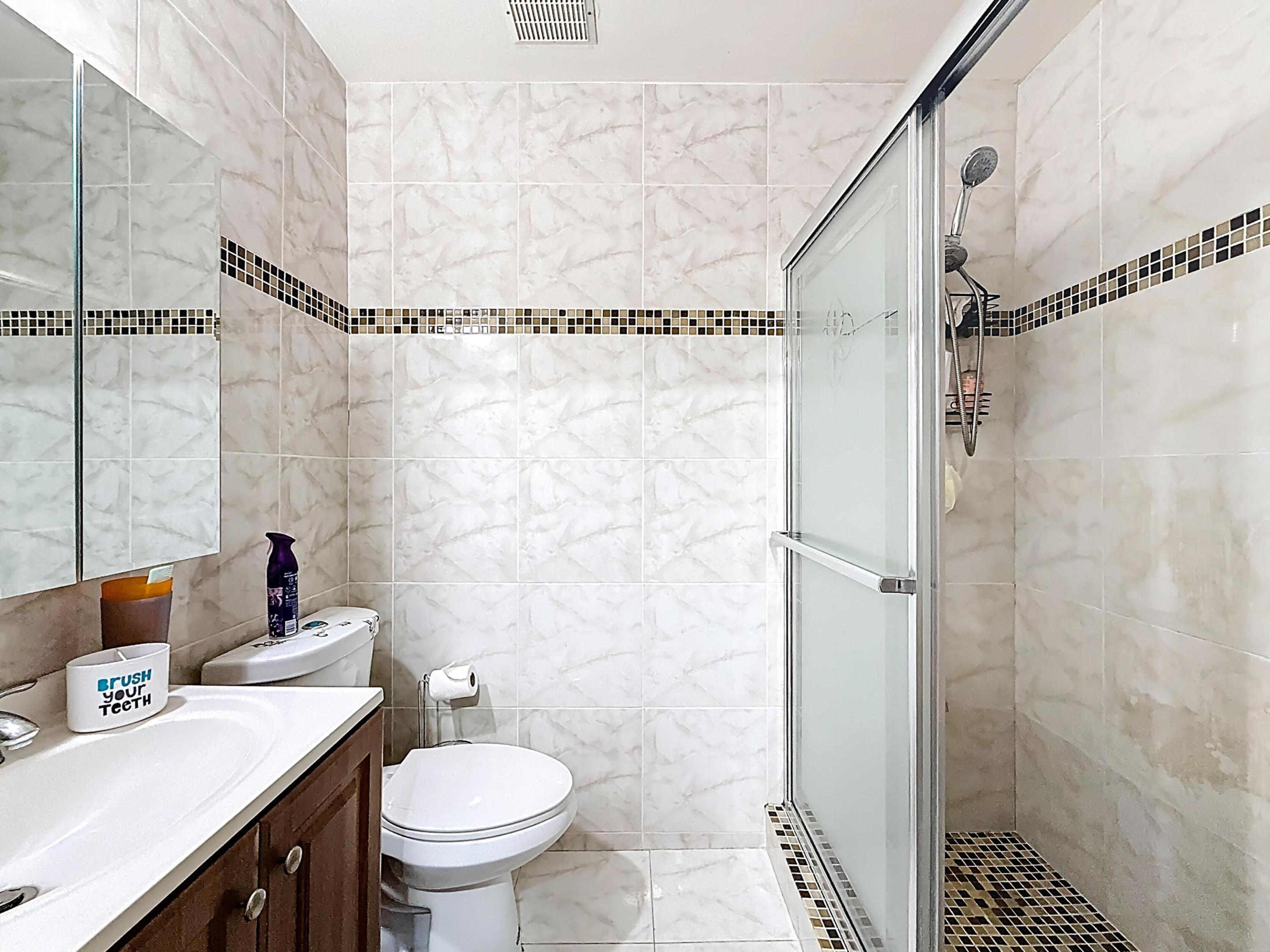 PEMBROKE LAKES SECTION EIGHT - Residential