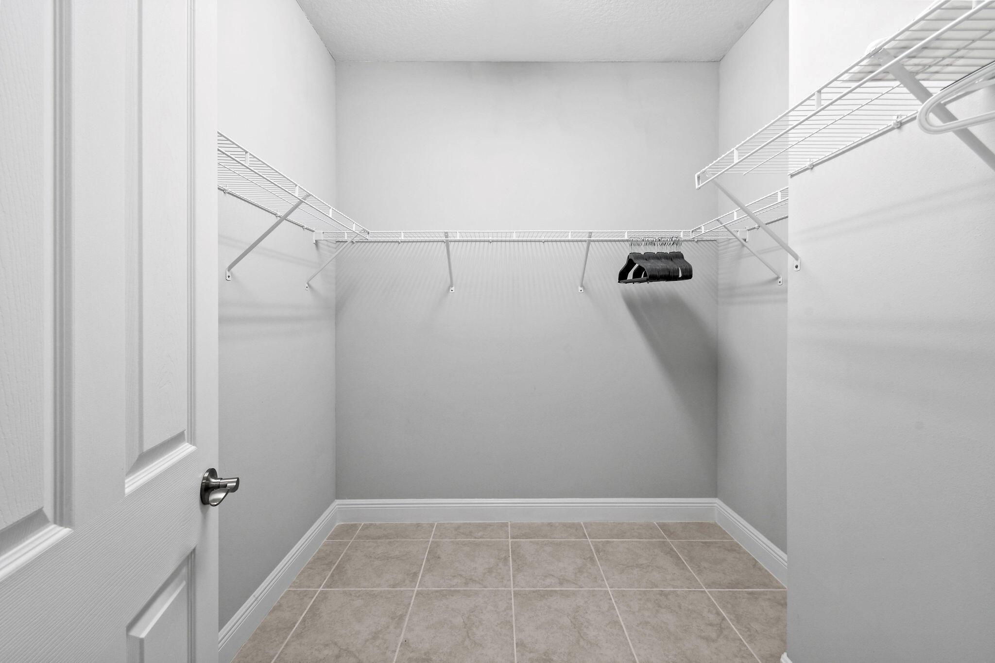 SUMMER LAKE NORTH SUBDIVI - Residential