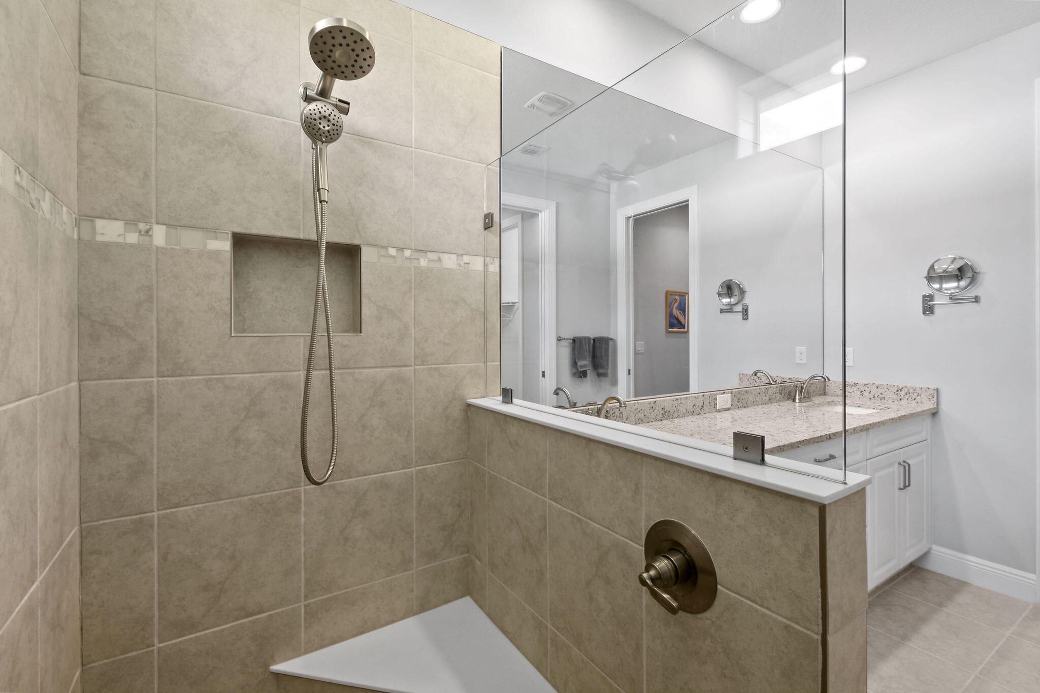 SUMMER LAKE NORTH SUBDIVI - Residential