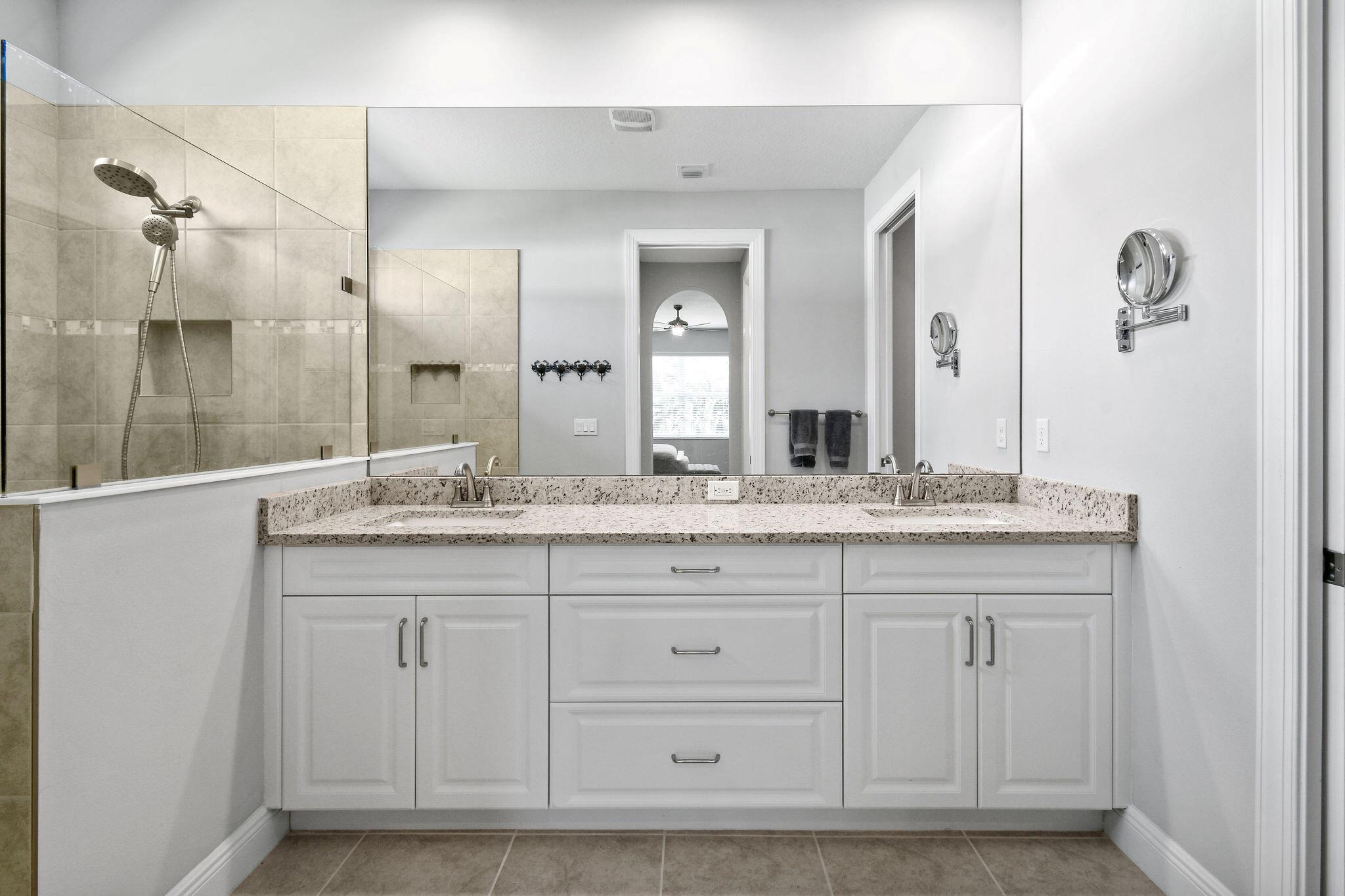 SUMMER LAKE NORTH SUBDIVI - Residential