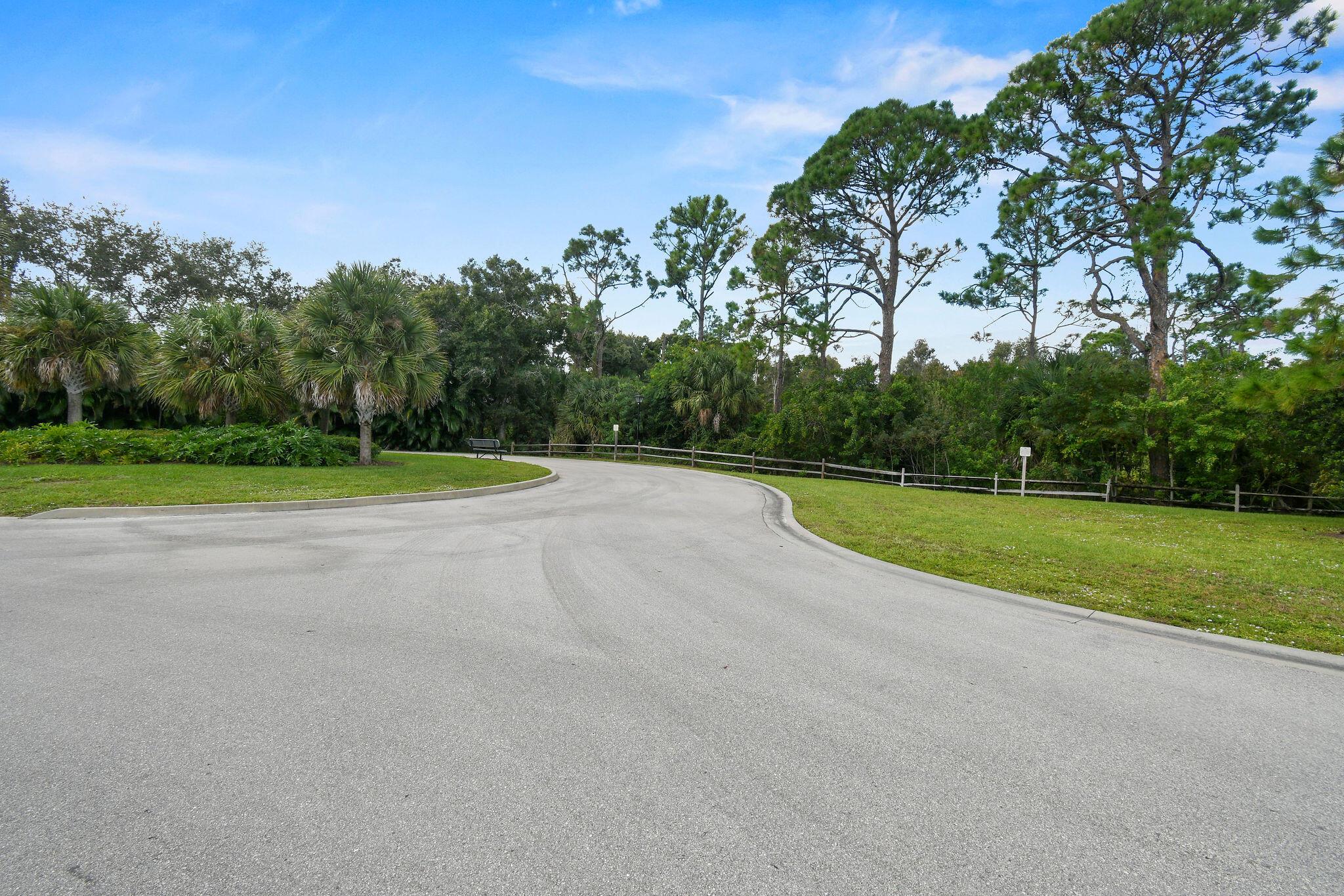 SUMMER LAKE NORTH SUBDIVI - Residential