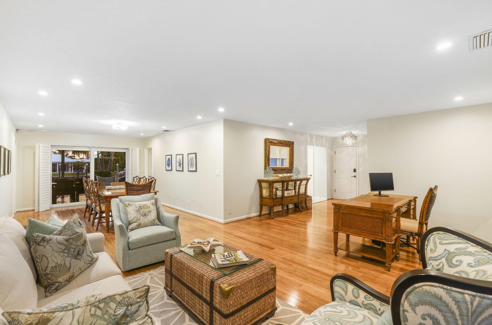 PALM BEACH ISLES 1 - Residential