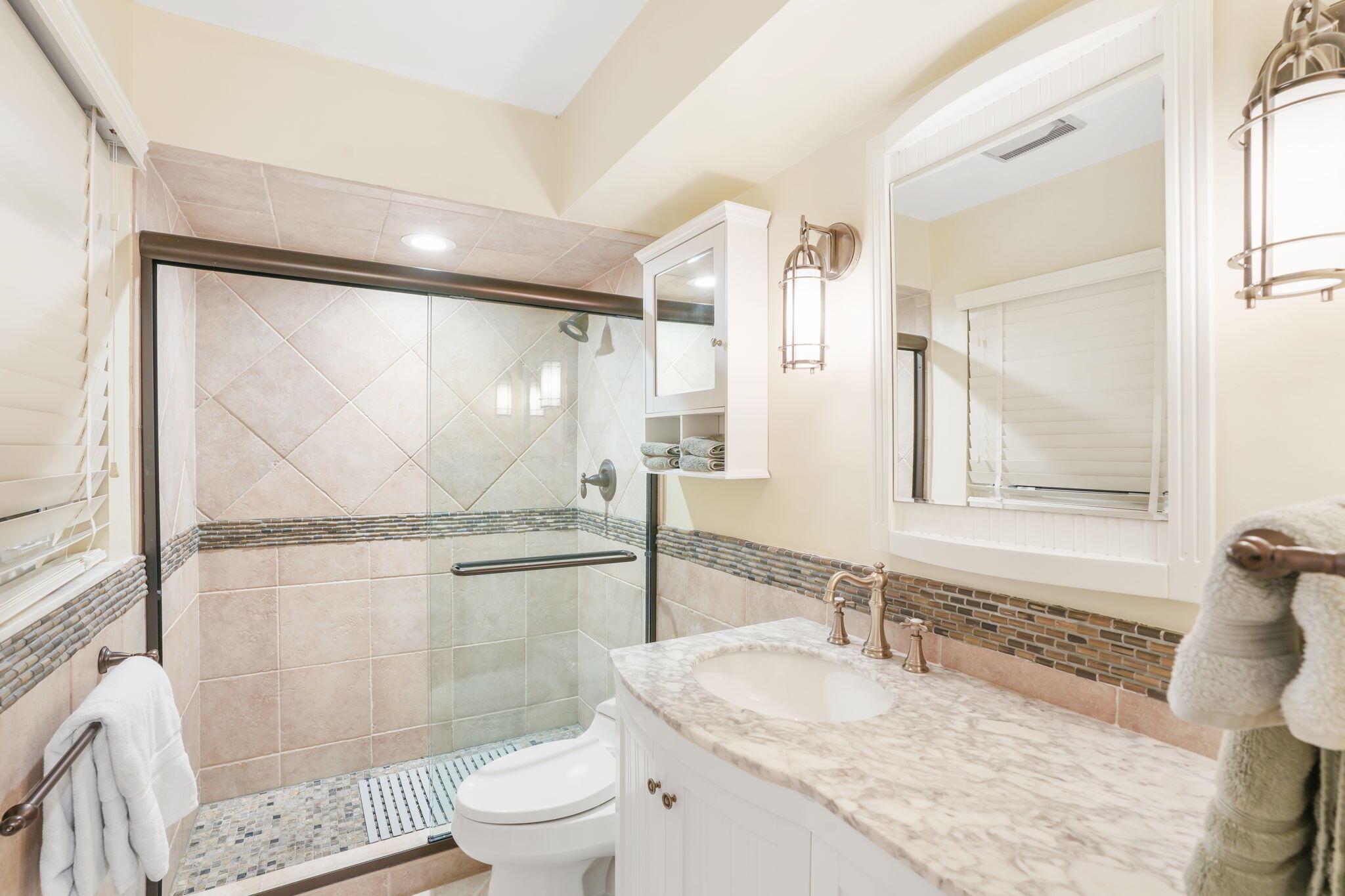 PALM BEACH ISLES 1 - Residential