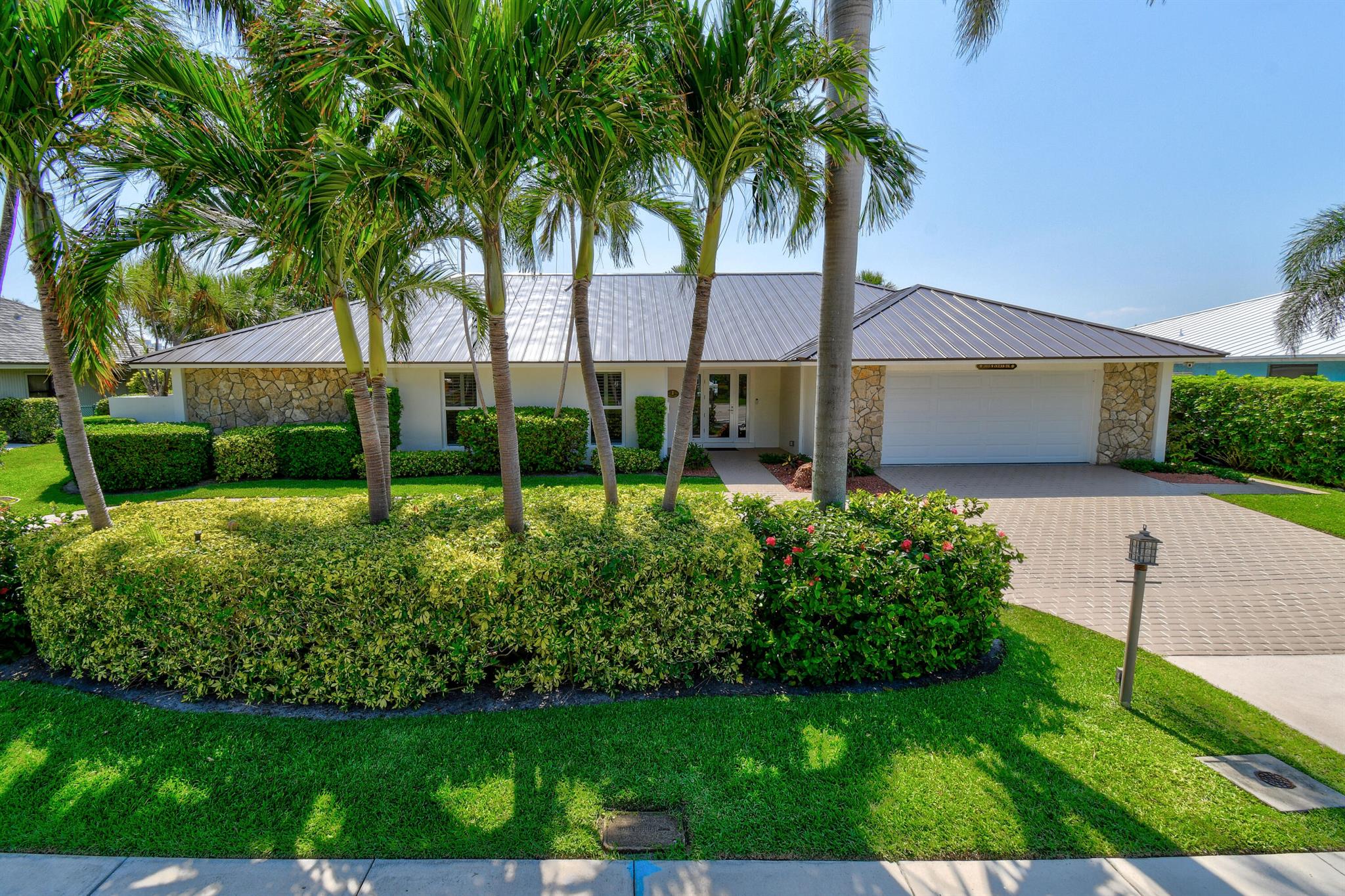 PALM BEACH ISLES 1 - Residential