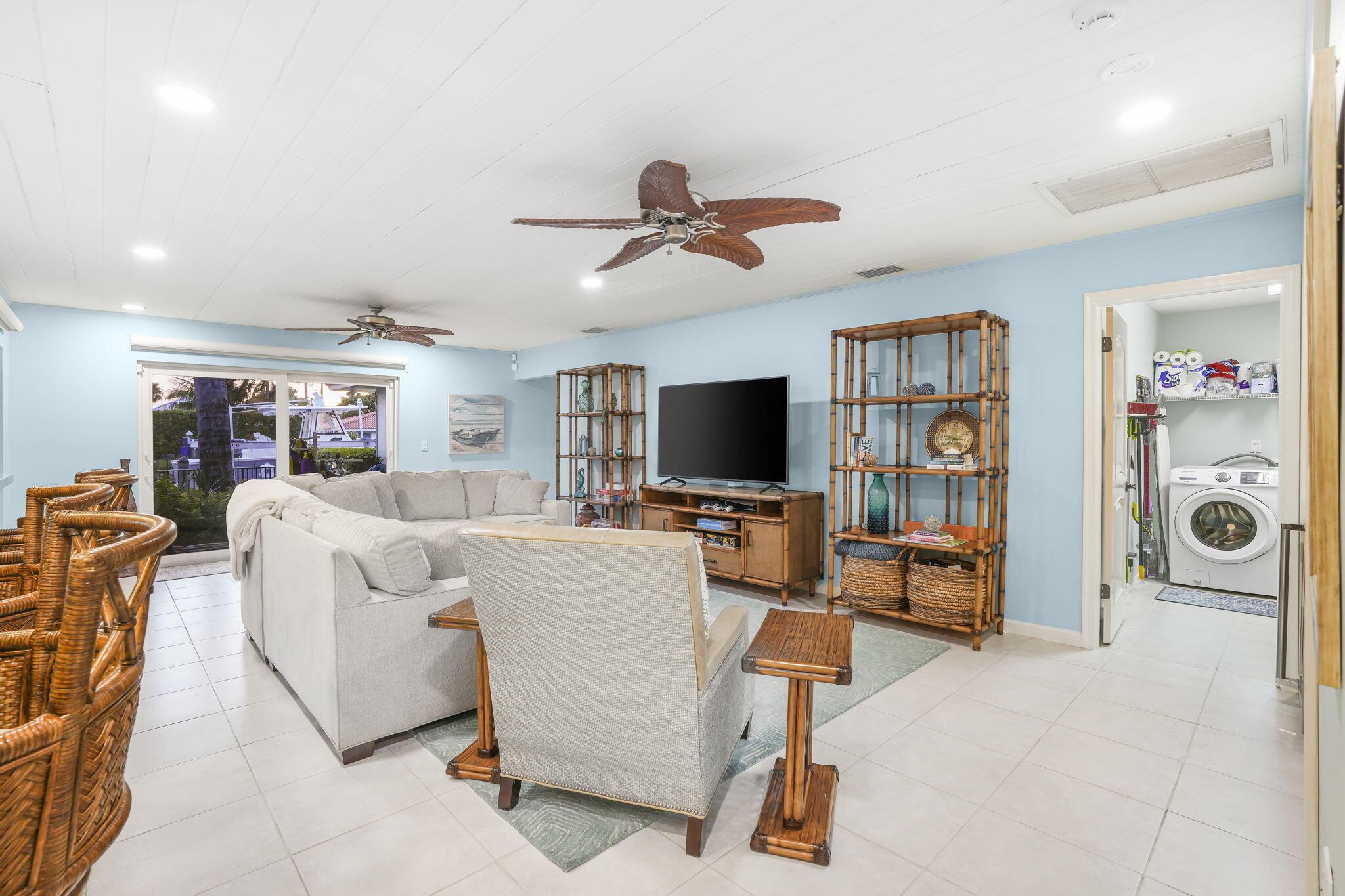 PALM BEACH ISLES 1 - Residential