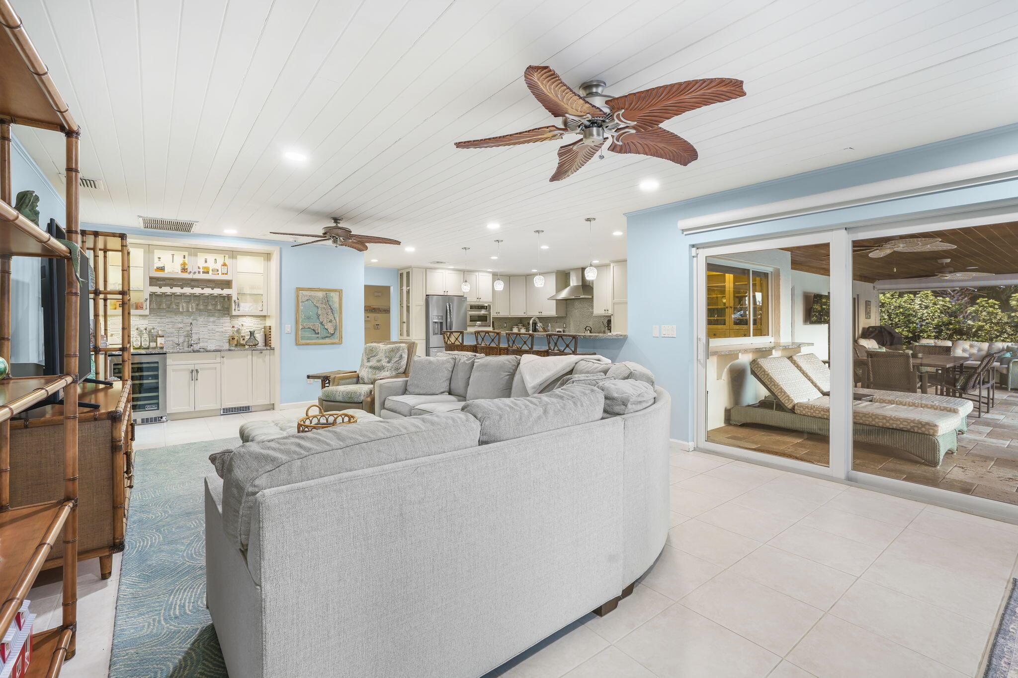 PALM BEACH ISLES 1 - Residential