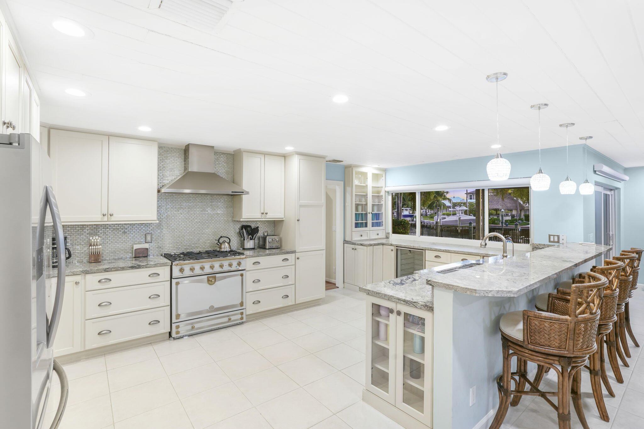 PALM BEACH ISLES 1 - Residential