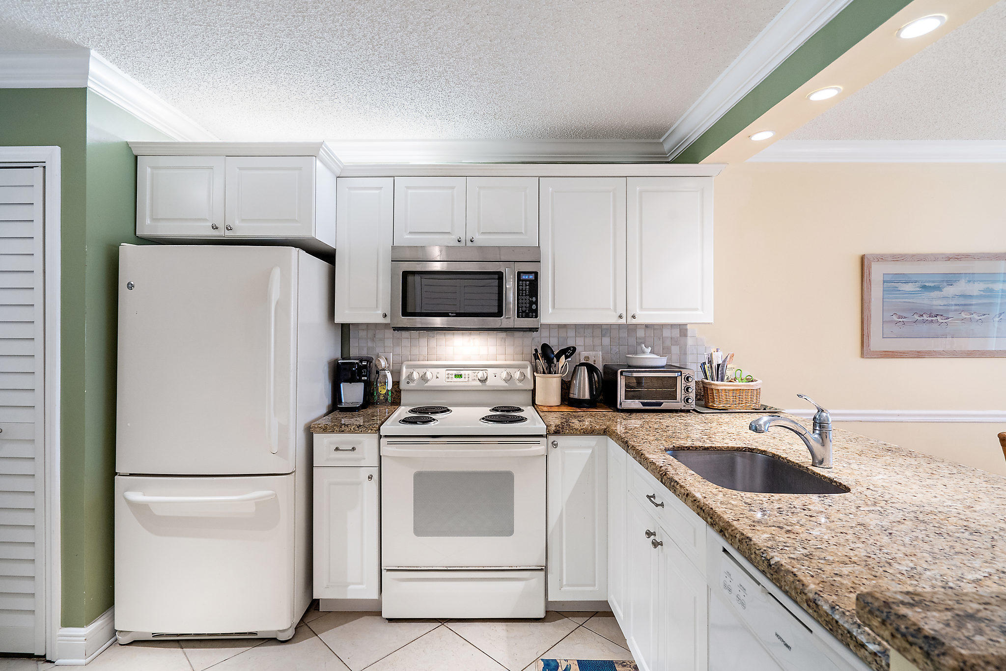 JUPITER BAY ONE THRU SIX CONDO - Residential Lease