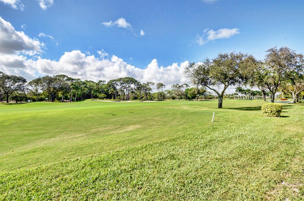 ASHBOURNE / POLO CLUB - Residential